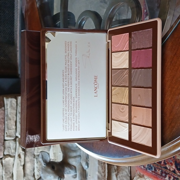 Lancome Eyeshadow Pallete - Picture 3 of 3